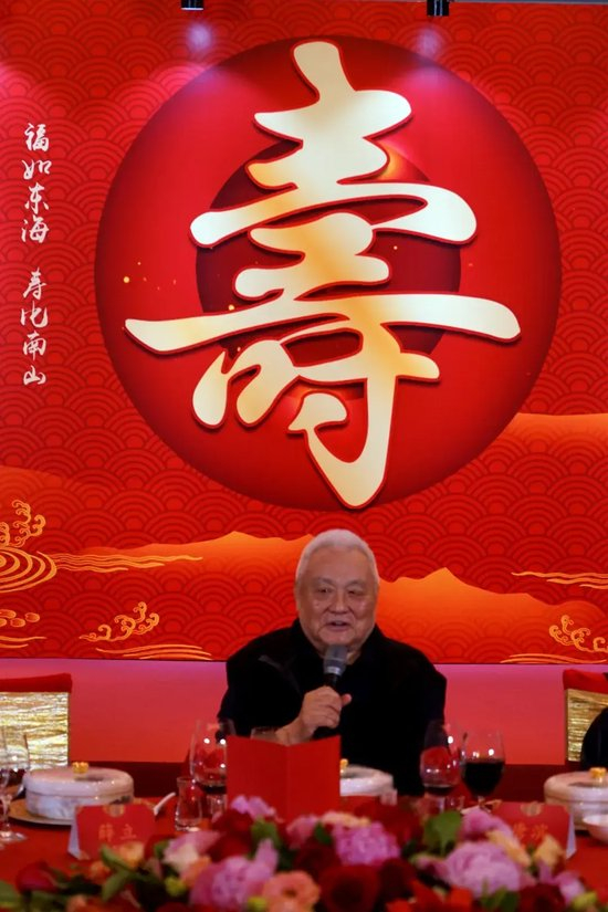 所以888贵宾厅更加的方便了你的娱乐产品图片