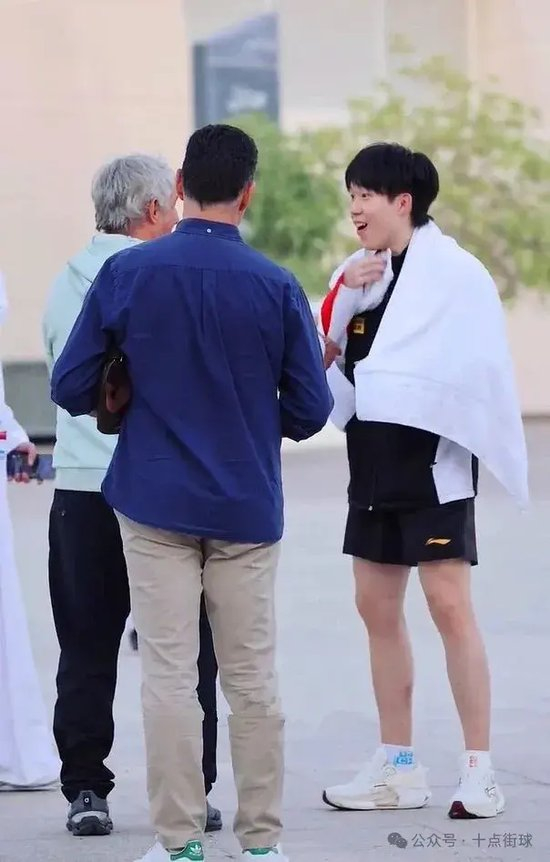 所以888贵宾厅更加的方便了你的娱乐介绍图片
